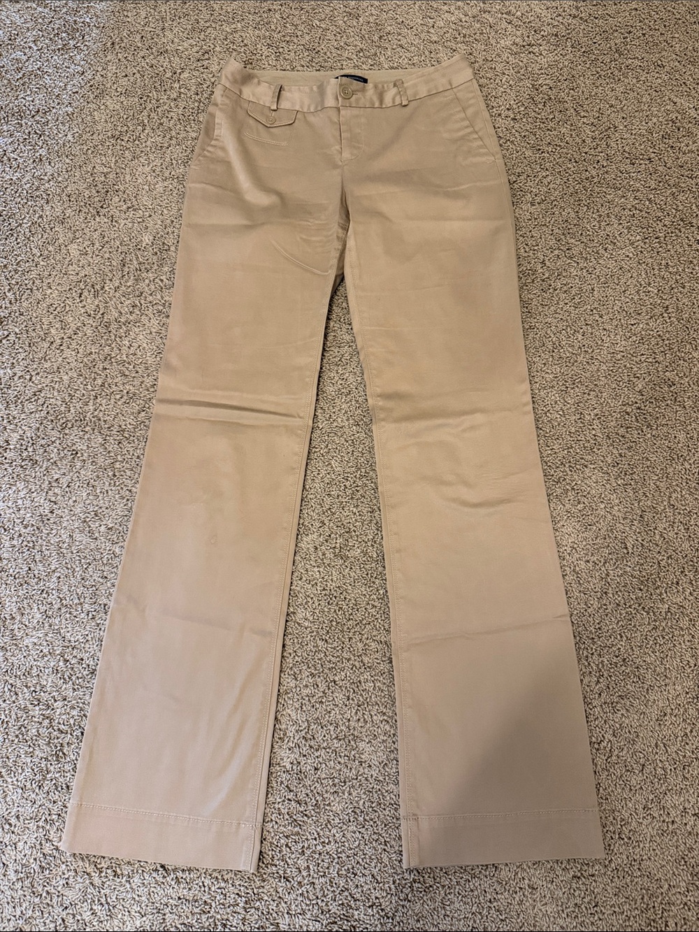 Banana Republic Wide-Leg Jeans in Khaki